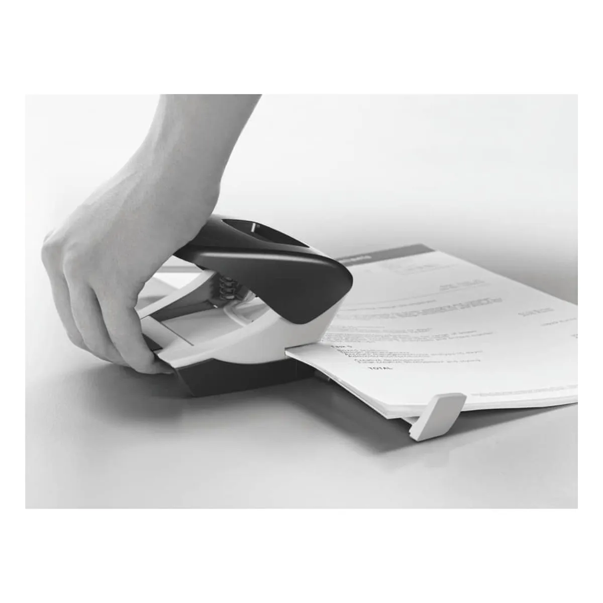 Leitz Bürolocher NeXXt - 30 Blatt, schwarz metallic