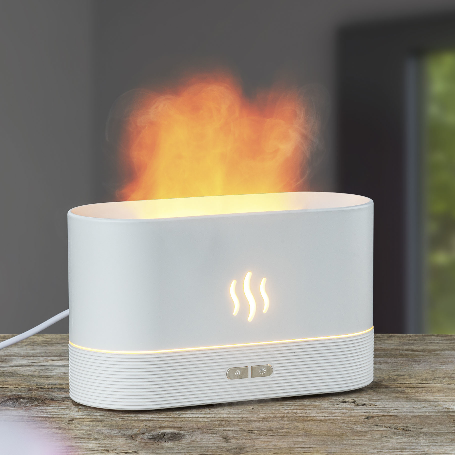 Aromadiffuser mit Flammeneffekt
