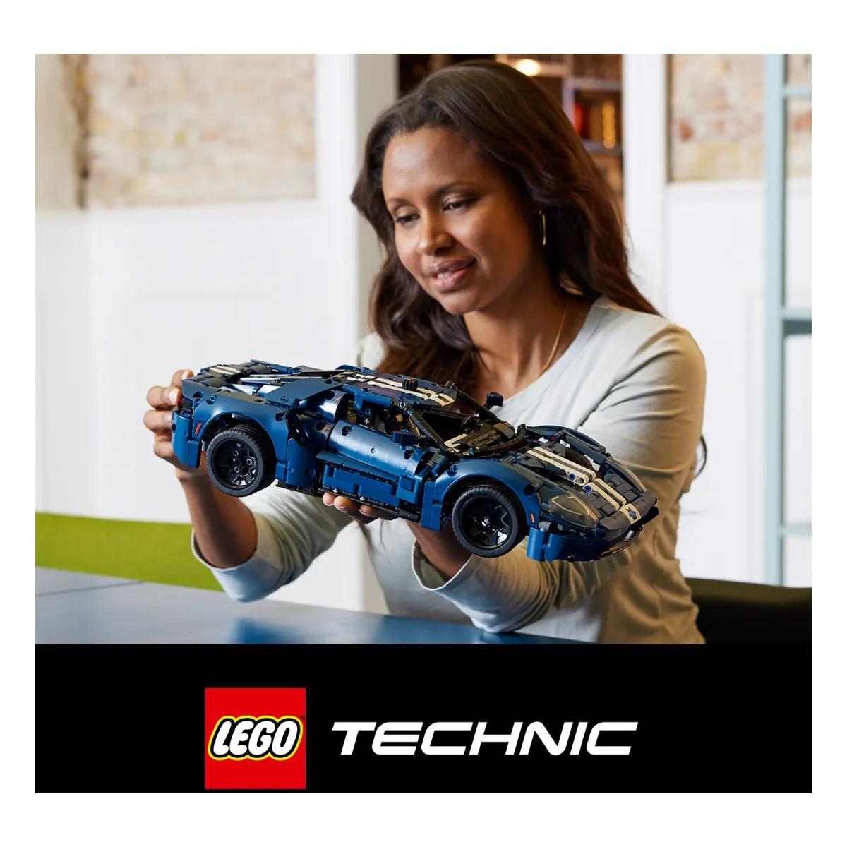LEGO® Technic Ford GT 2022 42154 LEGO® Technic Ford GT 2022 42154