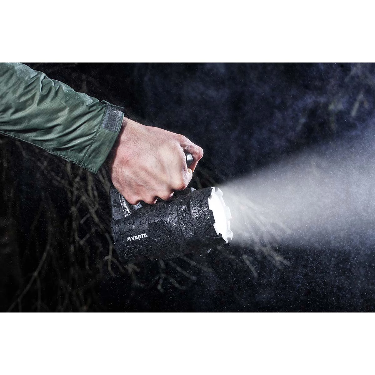 Varta Taschenlampe Indestructible BL20 Pro
