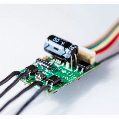 Home Shelly Relais 'Uni' WLAN Schaltaktor 2x 100mA Messfunktion Sensoren Universalmodul