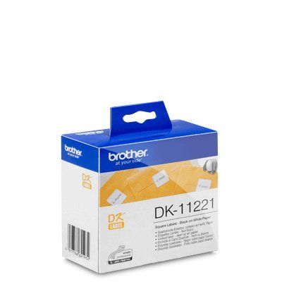 Brother Etiketten 23 x 23 mm in Verpackung vor einem weißen Hintergrund